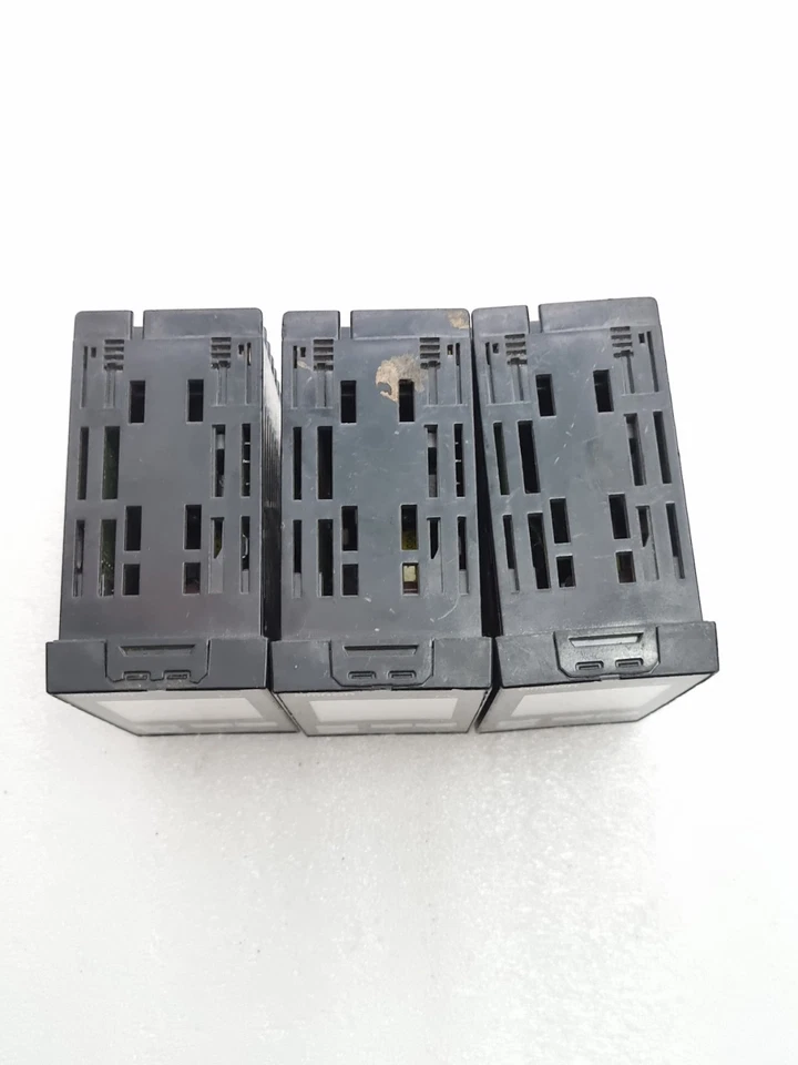 Lot Of 3PCS Omron E5EZ-C3T Temperature Controller E5EZ-C3T Free Ship